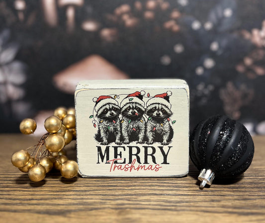 Merry Trashmasl, Feral Christmas, Christmas Sign, Funny Christmas, Raccoon sign